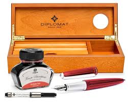 Stylo-plume Aero Rouge de Diplomat